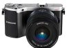 Samsung NX200 im zweifarbigen Design
